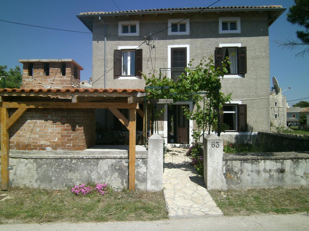 Holiday Home Lorraina Štivan Exterior foto